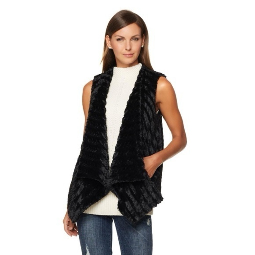 G by Giuliana Super Soft Faux Fur Draped Vest Plus 1X